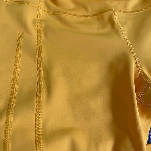 Athleta Ultimate Stash II Capri NWT Golden Spark XS Petite​ - Picture 6 of 8